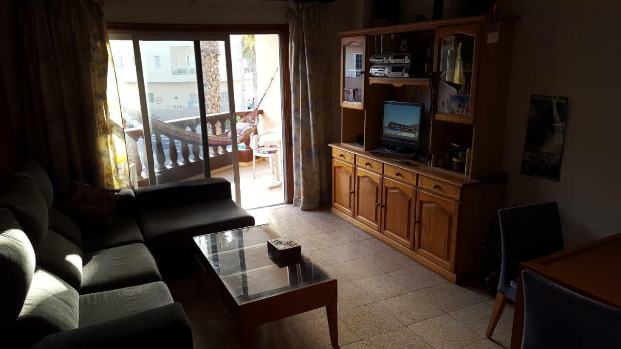 Habitaciones Javi Los Abrigos Golf Del Sur Luaran gambar